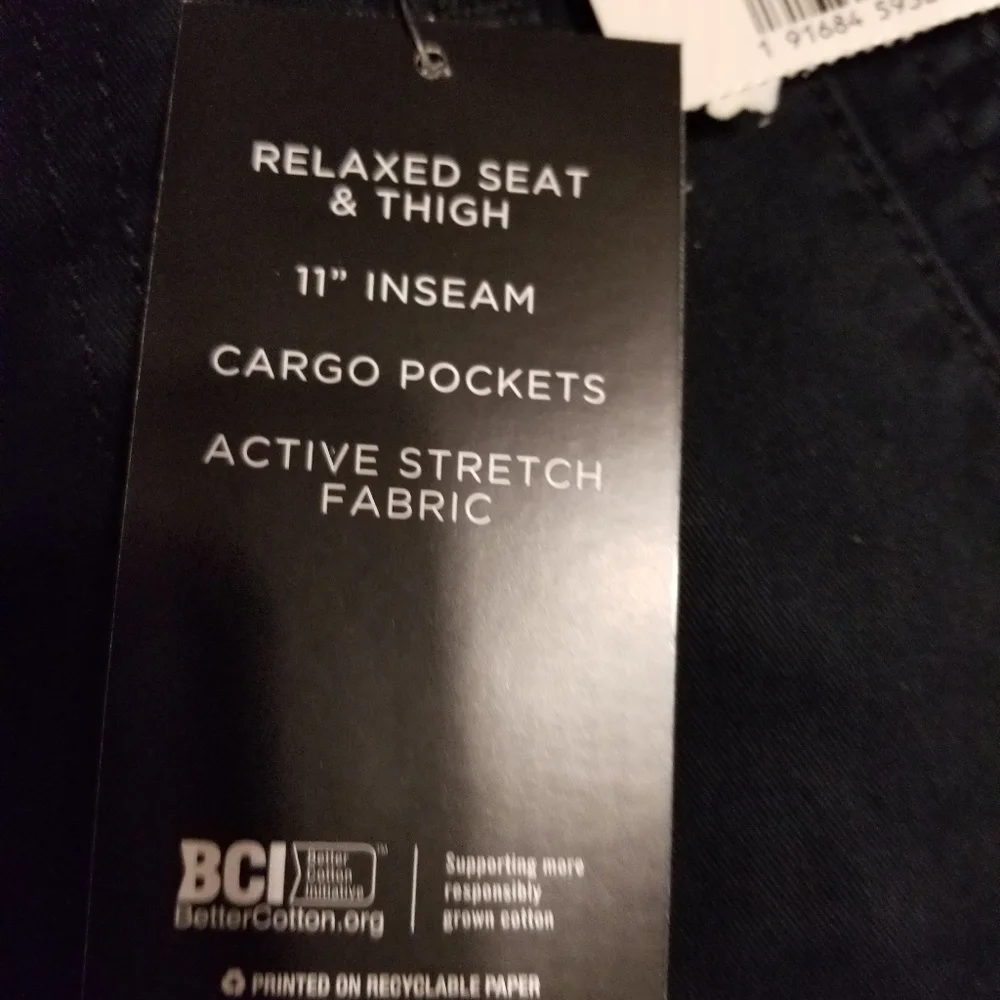 NWT BLACK CARGO LEE RELAXED FIT SIZE 29